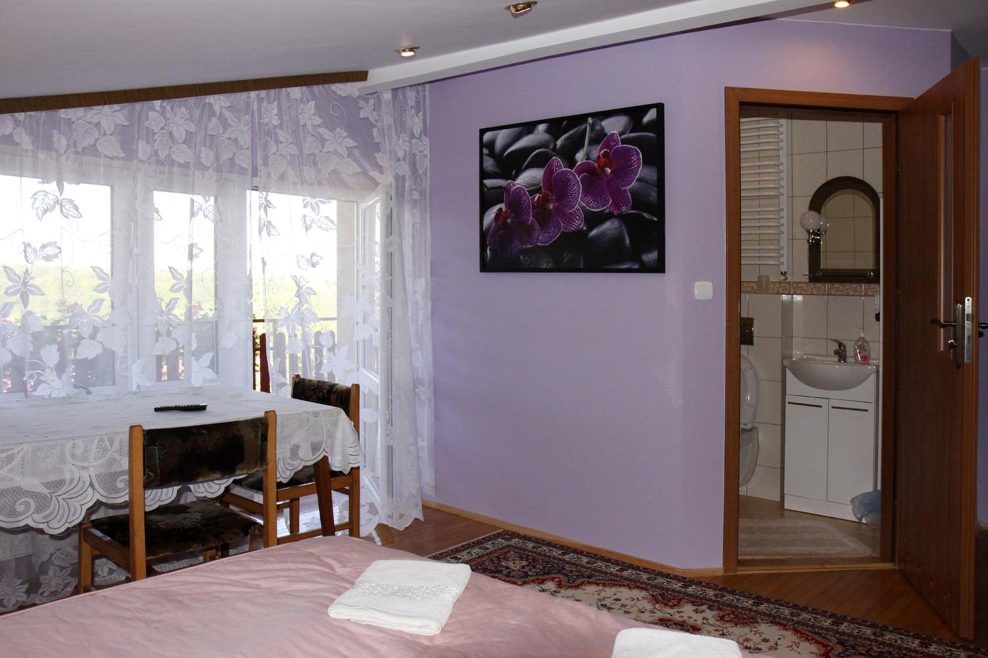 Pokoje Goscinne Szuber Iwonicz-Zdrój Habitación foto