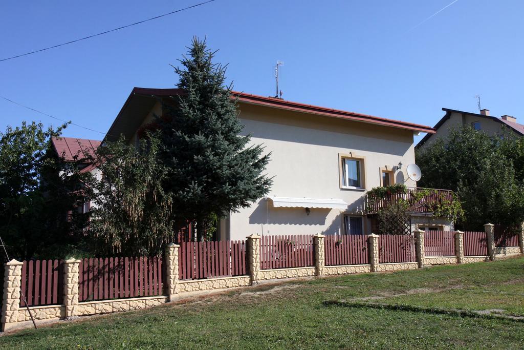 Pokoje Goscinne Szuber Iwonicz-Zdrój Habitación foto
